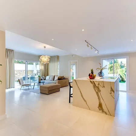 Vacation Marbella: Pet-friendly Ground Floor Near Puerto Banus Marbella