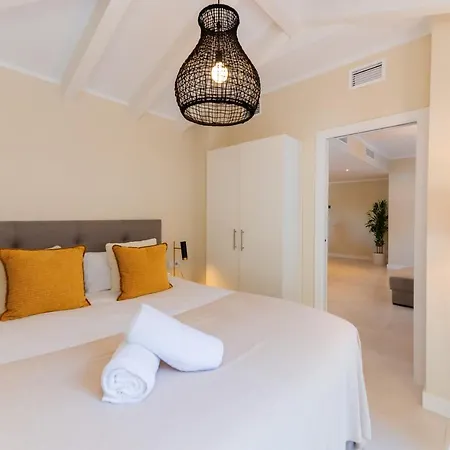 Vacation Marbella: Pet-friendly Ground Floor Near Puerto Banus *