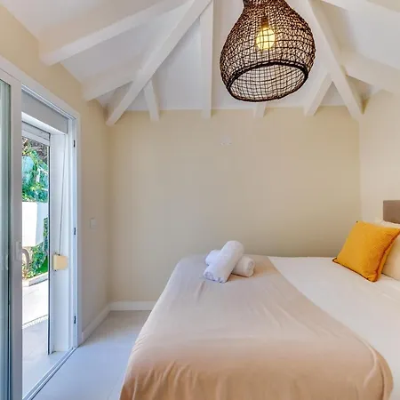 Vacation Marbella: Pet-friendly Ground Floor Near Puerto Banus *