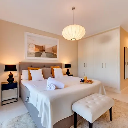 Vacation Marbella: Pet-friendly Ground Floor Near Puerto Banus *